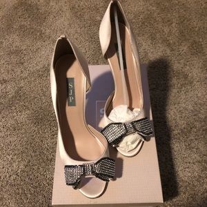 New in box SJP heels
